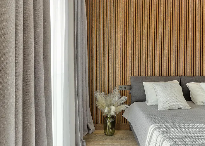 Amazing X Free Parking X Self Check In 24x7