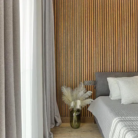 Amazing X Free Parking X Self Check In 24x7